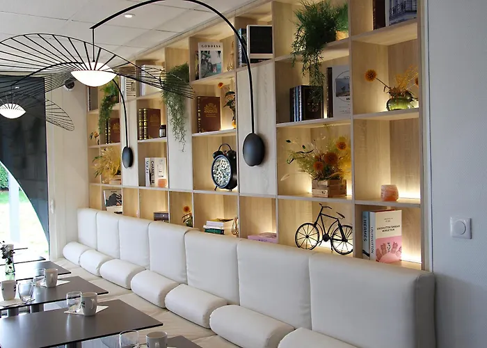 Hotel Kyriad La Rochelle Centre Ville