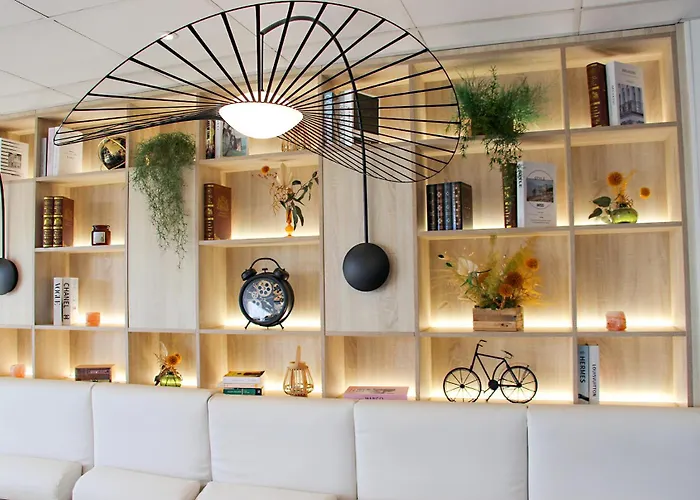 Hôtel Kyriad La Rochelle Centre Ville