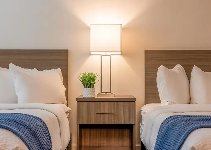 Inn At Moss Landing Point