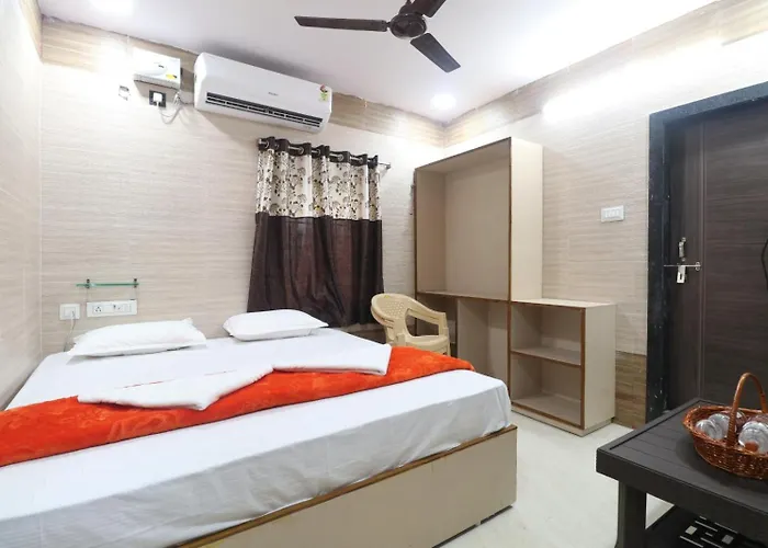 Hotel Vallabha Residency