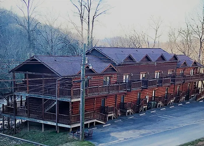 Riverfront Lodge