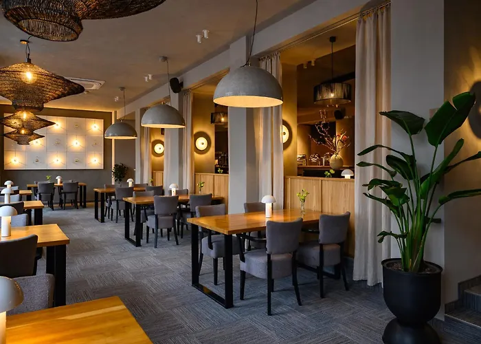 Liva Hotel