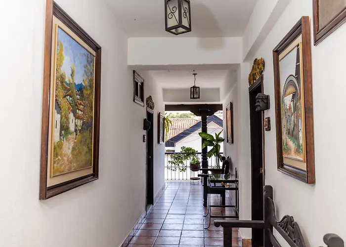 Hotel Camino Maya