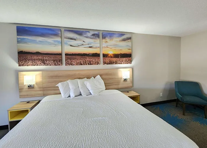 Days Inn & Suites By Wyndham New Iberia