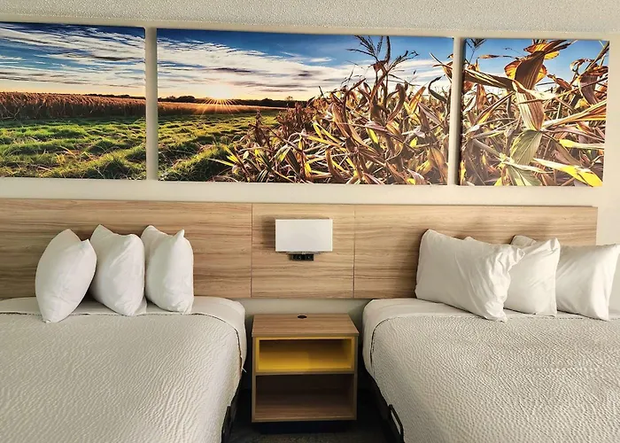 Days Inn & Suites By Wyndham New Iberia