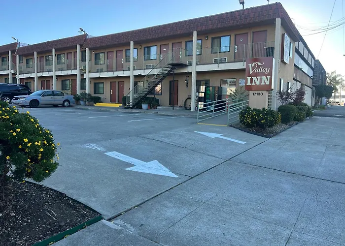 Valley Inn