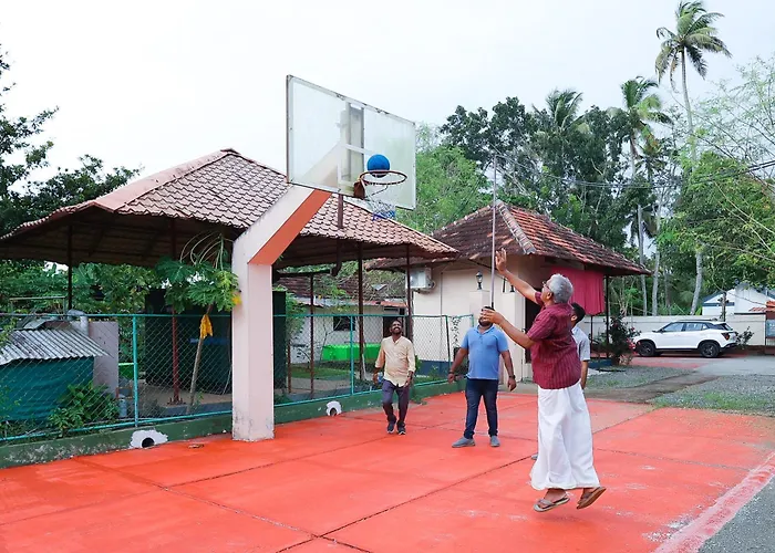 Illikkalam Lakeside Cottages Kumarakom Kerala