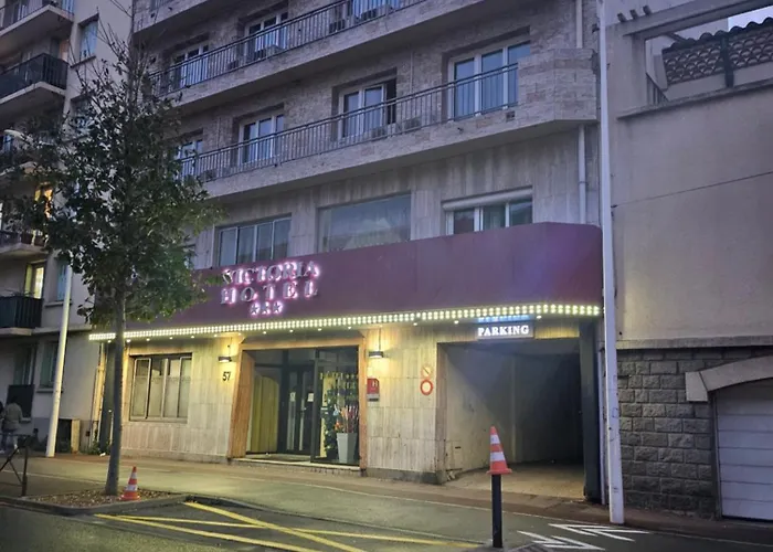 Victoria Hotel