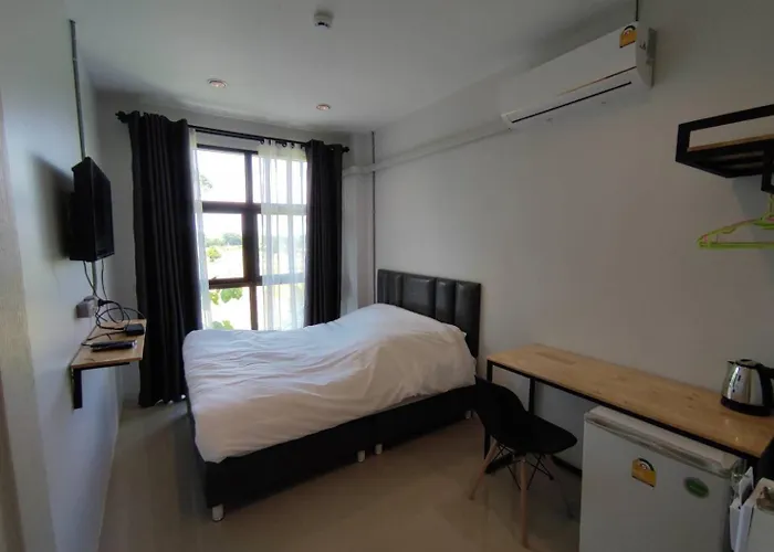 Life Hotel Rongkhun - White Temple Chiangrai