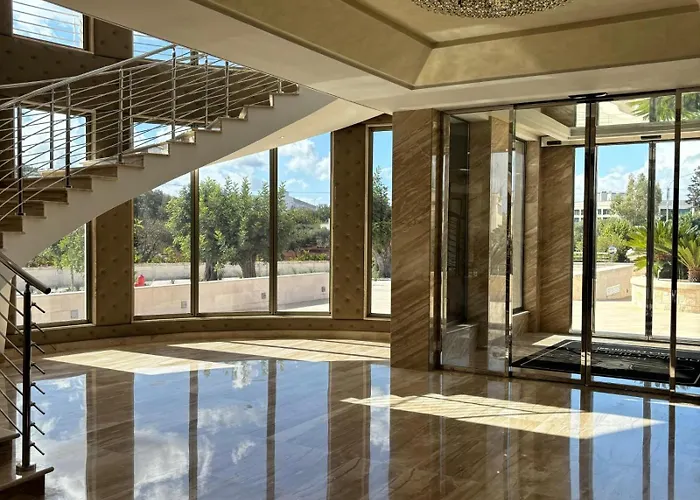 Hotel Donna Crescenza