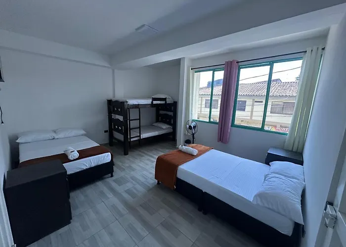 Hotel Puerto Dulce - La Virginia