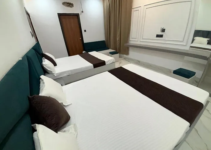 Hotel Shree Ashtvinayak Grand