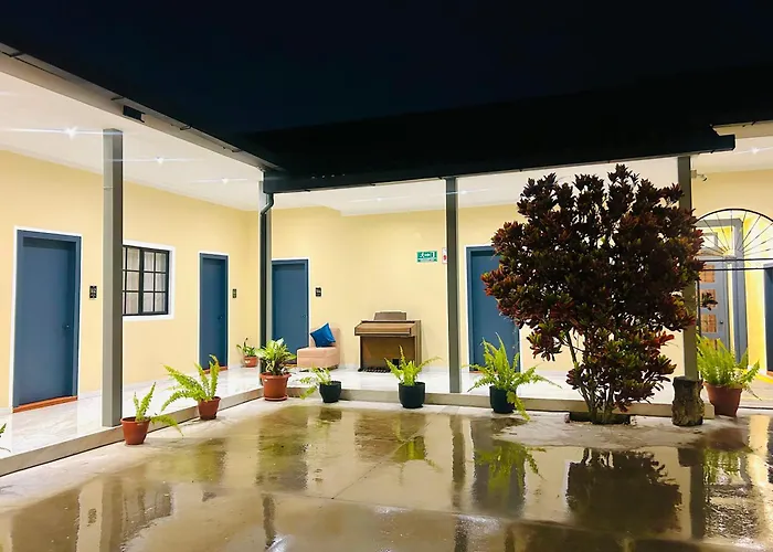 Accel Hotel Casa Nueva