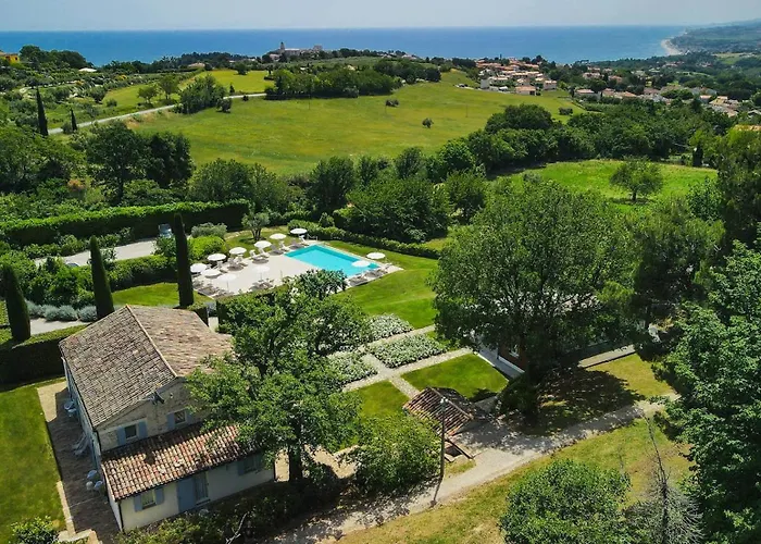Novecamere Resort Sirolo