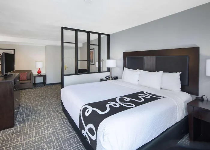 La Quinta By Wyndham Atlanta Airport South