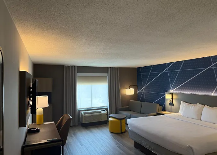 Comfort Inn & Suites Danbury-Bethel