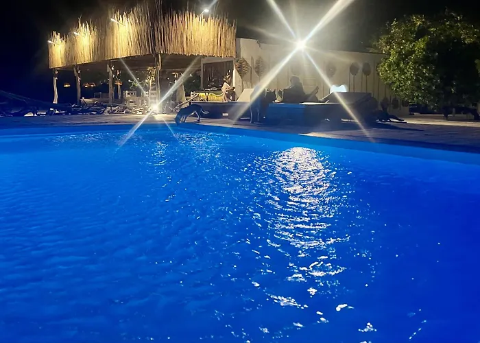 Aiwa Hotel