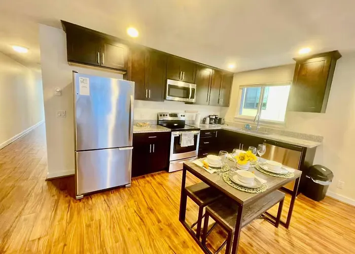 Seattle Luxury 4-Suite Retreat