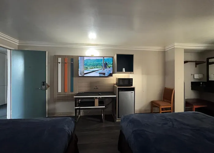 Rodeway Inn Ventura Midtown