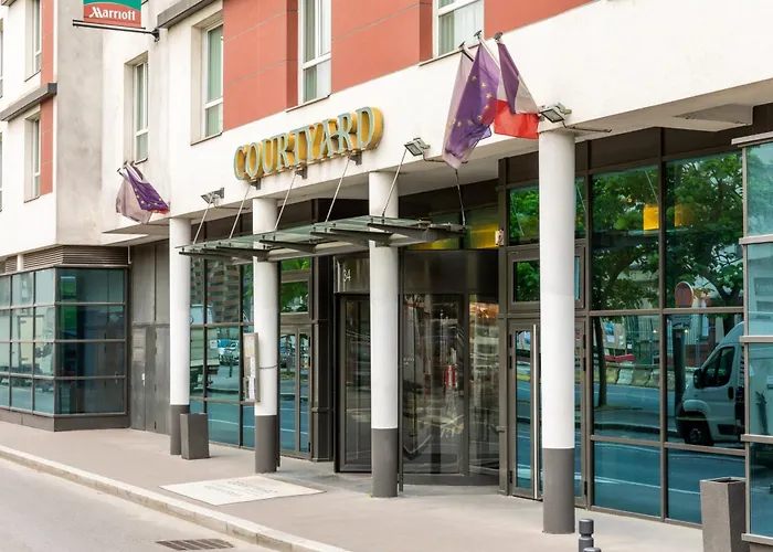 Hotel Courtyard By Marriott Paris Saint Denis