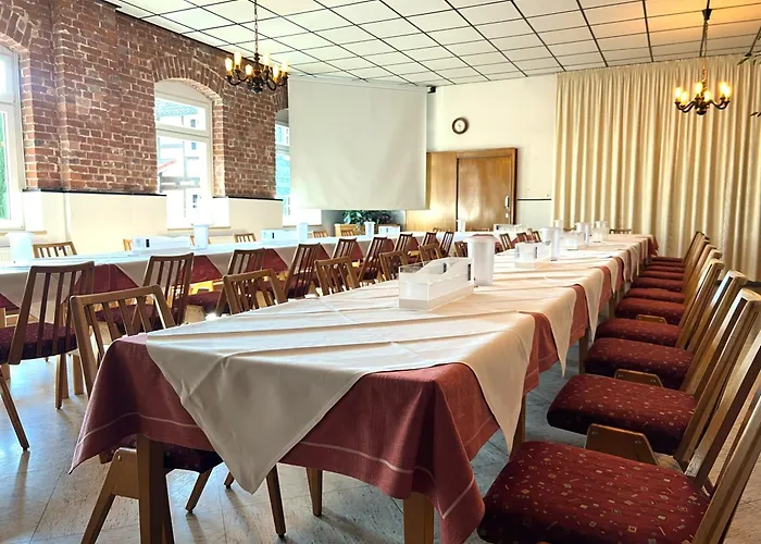Hotel Orthwein -kostenfreie Parkplätze-