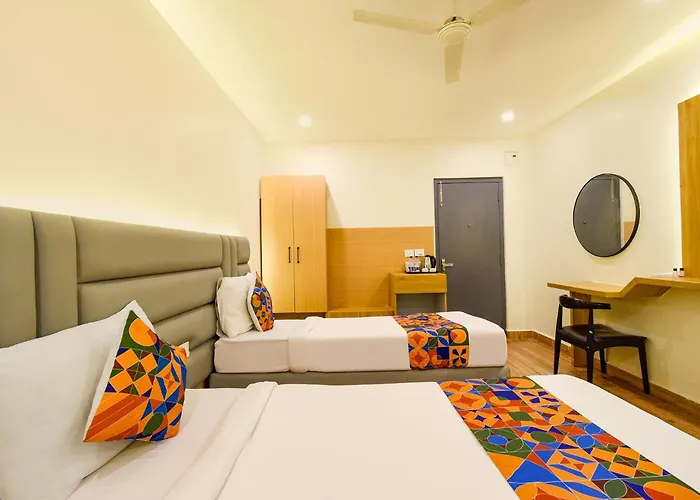 Fabhotel White Ridge-Sia Life Hospital, Kondapur