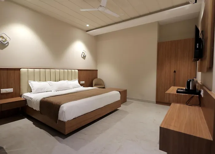 Hotel Regal Palm