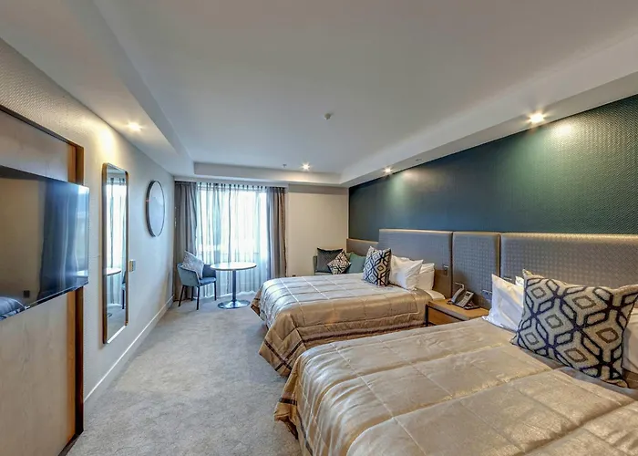 Distinction Luxmore Hotel Te Anau