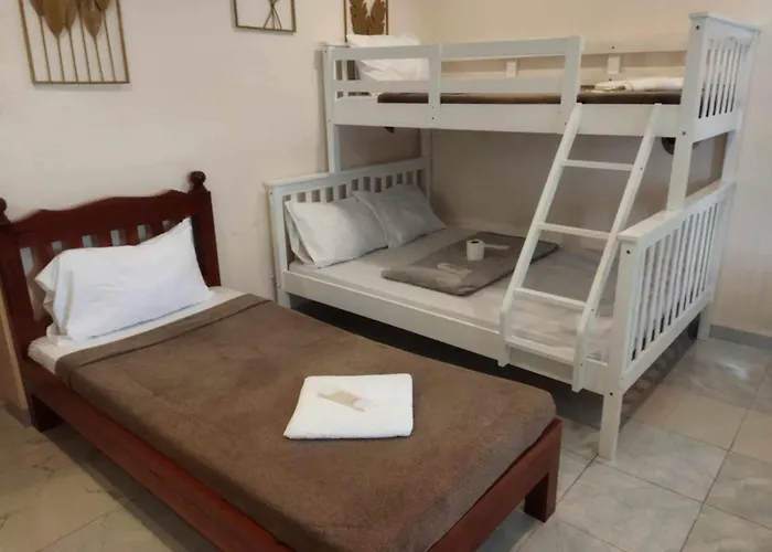 Elnora Delmar Travellers Inn