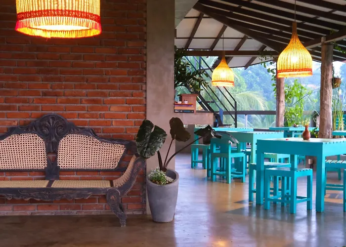 Ceylon'S House