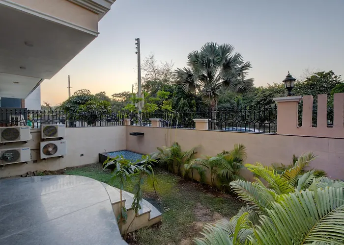 Amrit Hotel - Hotel & Banquet,Sector 32
