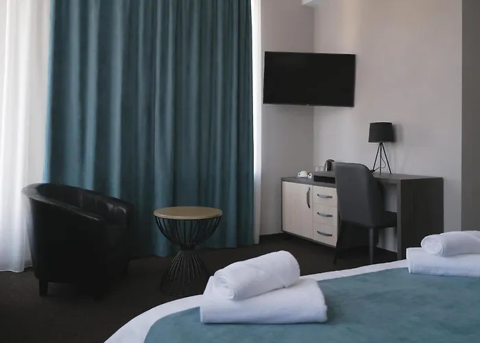 Urban Hotel Express