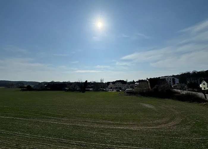 HAUS USEDOM Ferienwohnanlage mit Frühstücks-Restaurant gegenüber im Seeschlösschen