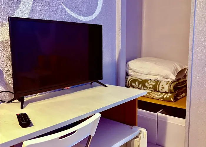 Hostal La Rosa Caces