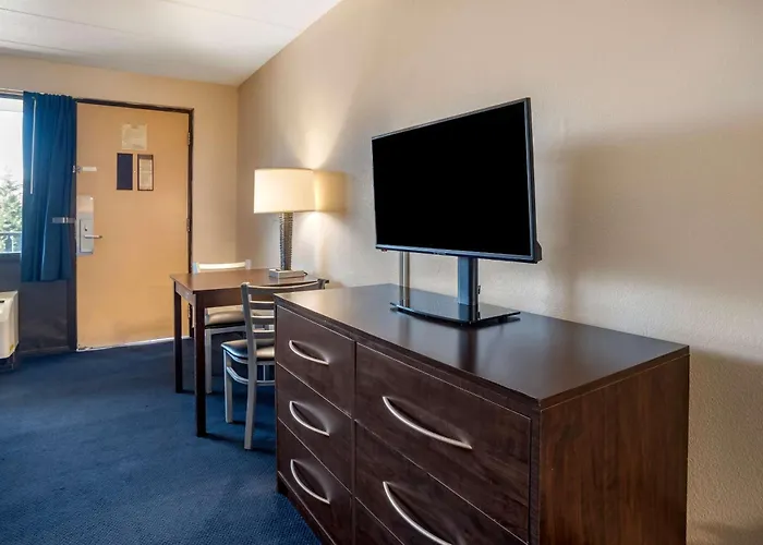 Econo Lodge Inn & Suites Rehoboth Beach