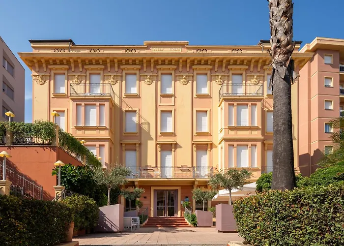 Hotel Careni Villa Italia