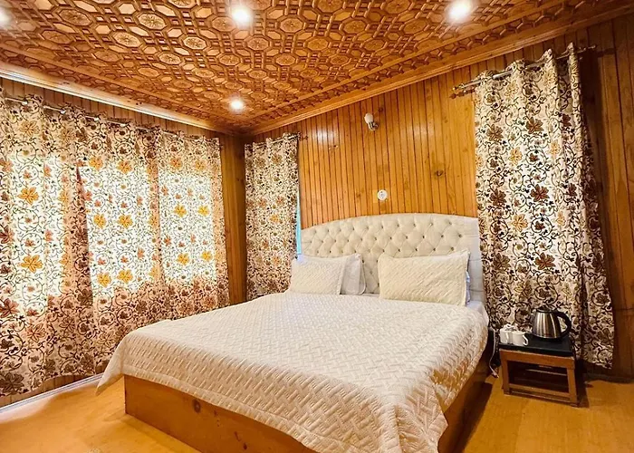 The Pinus Resort