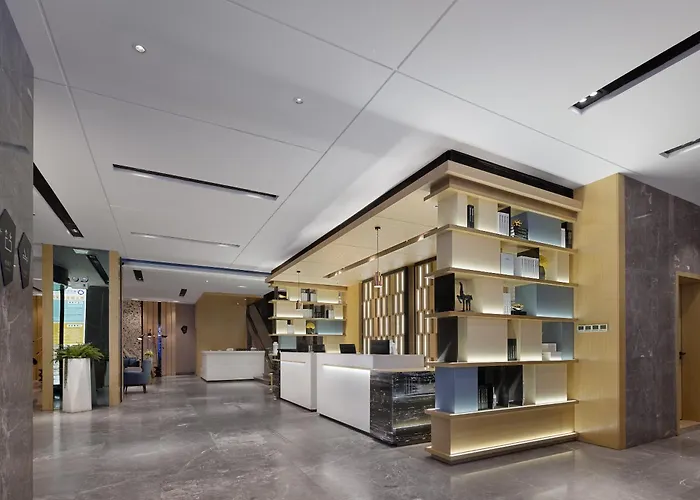 Starry Sky Garden Hotel Wuhan Hankou Railway Station Zhuyeshan Subway Station Branch