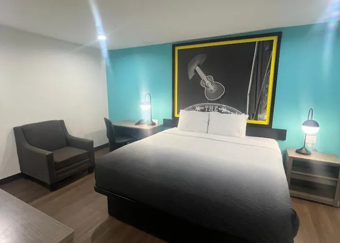 Super 8 By Wyndham Wichita Falls