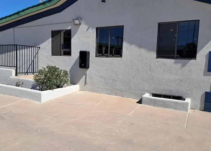 Days Inn By Wyndham Safford, Az