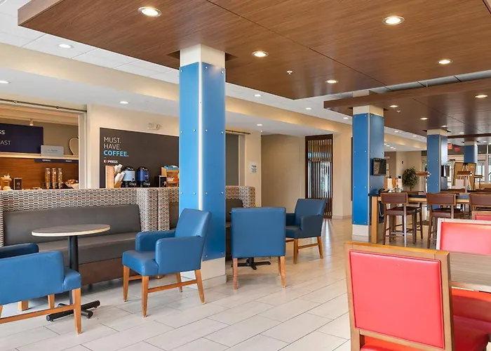 Holiday Inn Express & Suites Macon North By Ihg
