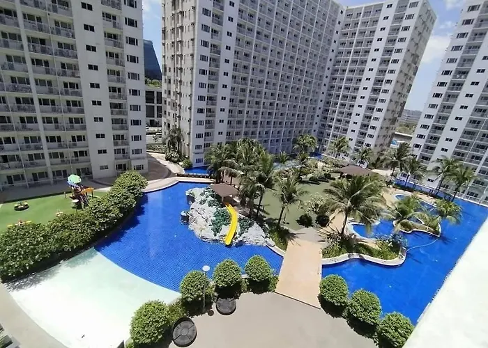 Emfress Suites