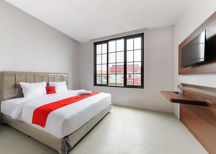 Reddoorz Plus Near Kebun Raya Bogor