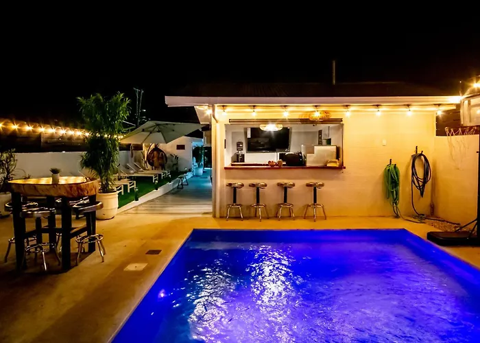 Anika Boutique Suites