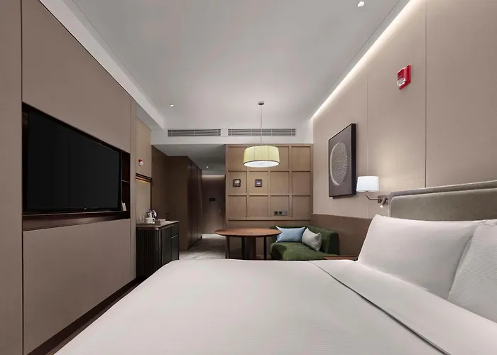 Doubletree By Hilton Yantai Golden Coast Hotel & Suites