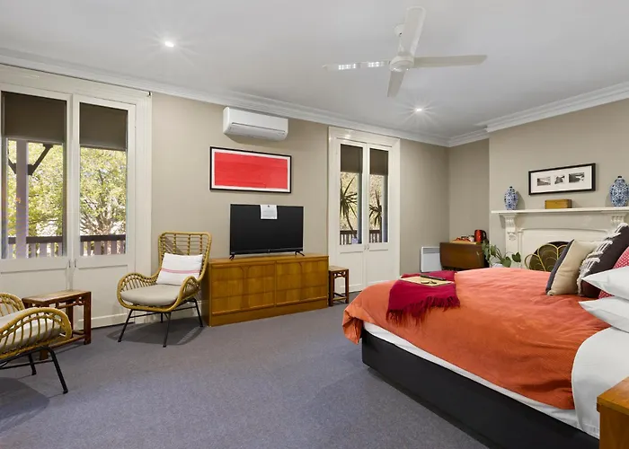 Athelstane Hotel