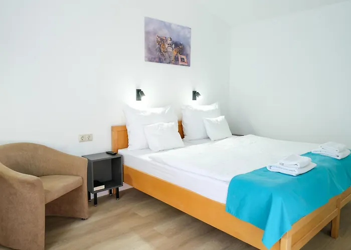 Hotel Adalbert Boldog Meszlenyi Zoltan Haz