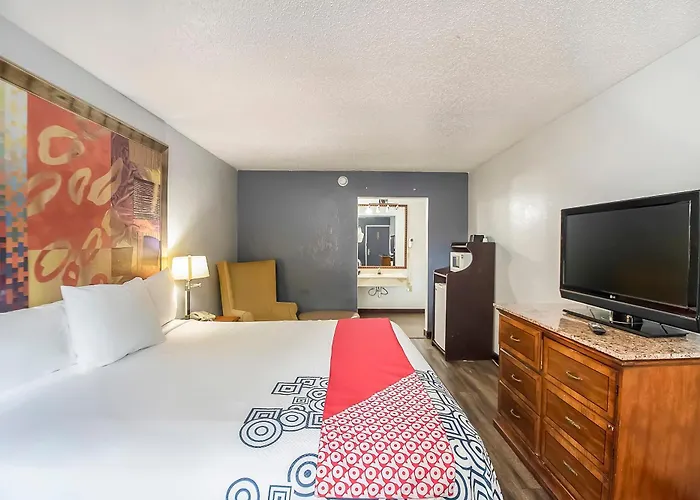 Hotel O Daylight Inn Elkhart I-90, In