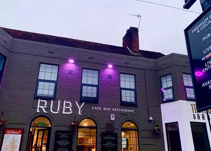 Ruby Pub & Hotel Hove