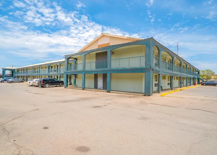 Oyo Hotel Midland